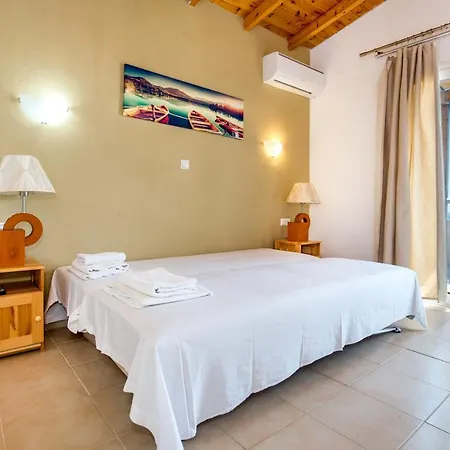 Studios Evrika * Skala Marion