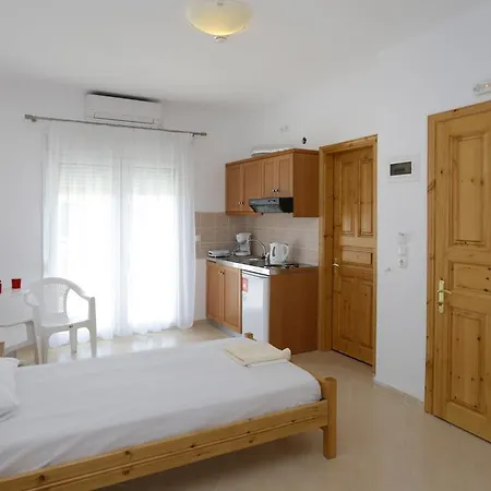 Studios Evrika * Skala Marion